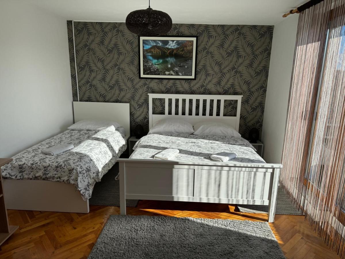 Guest House Aurora Полянак Экстерьер фото