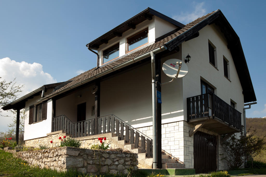 Guest House Aurora Полянак Экстерьер фото